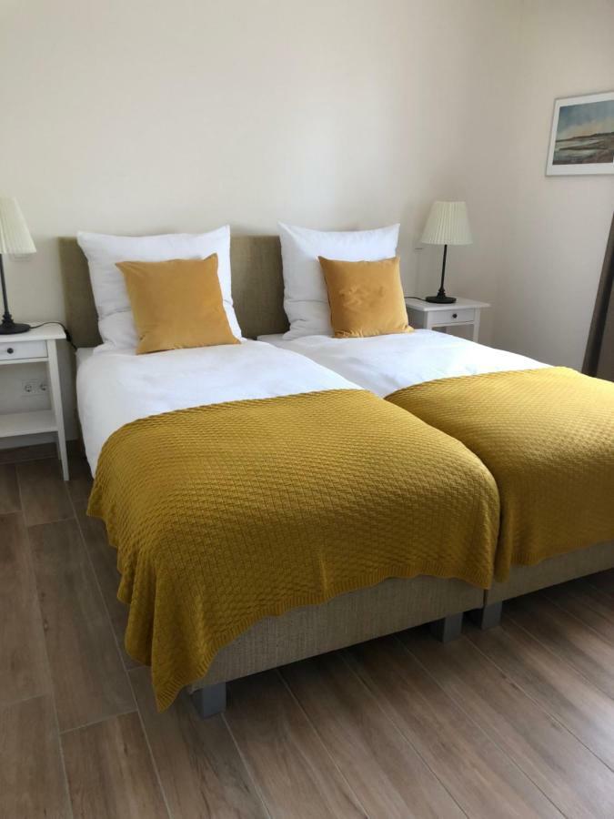Hayungshaus Esens Appartement Buitenkant foto