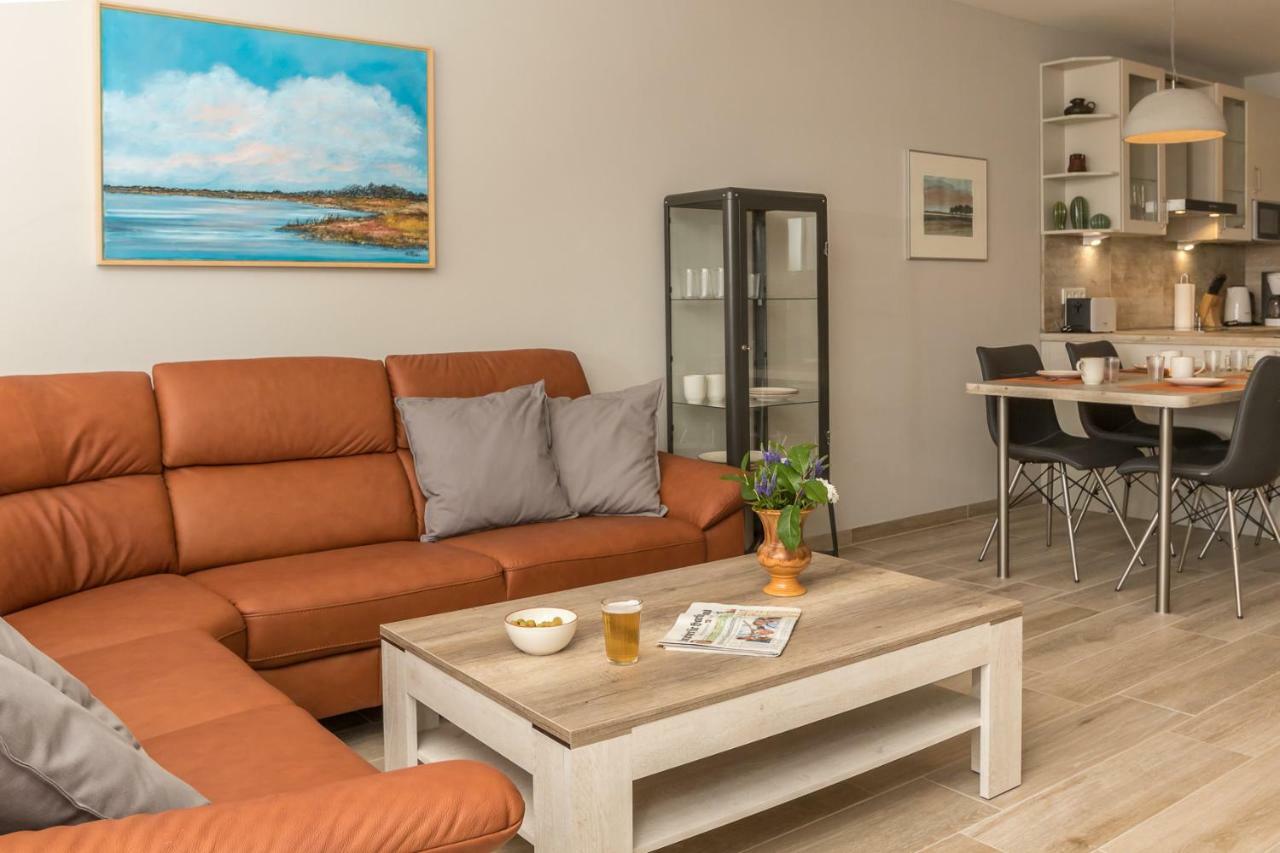 Hayungshaus Esens Appartement Buitenkant foto