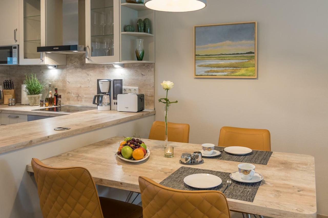 Hayungshaus Esens Appartement Buitenkant foto